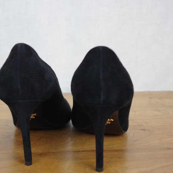 Prada Italian Made Pointed Toe Black Suede Heels Size 39.5 - Picture 12 of 13